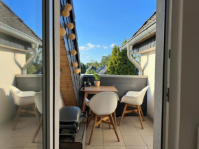 Möbliert-nahe STARLIGHT EXPRESS in Bochum -WLAN-Netflix-Loggia oder Terrasse